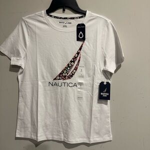 New Náutica Women’s Logo T-Shirt.